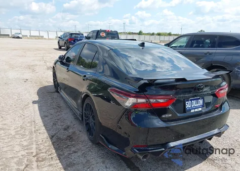 2021 Toyota Camry Trd z USA, uszkodzony, nr VIN 4T1KZ1AK8MU047629